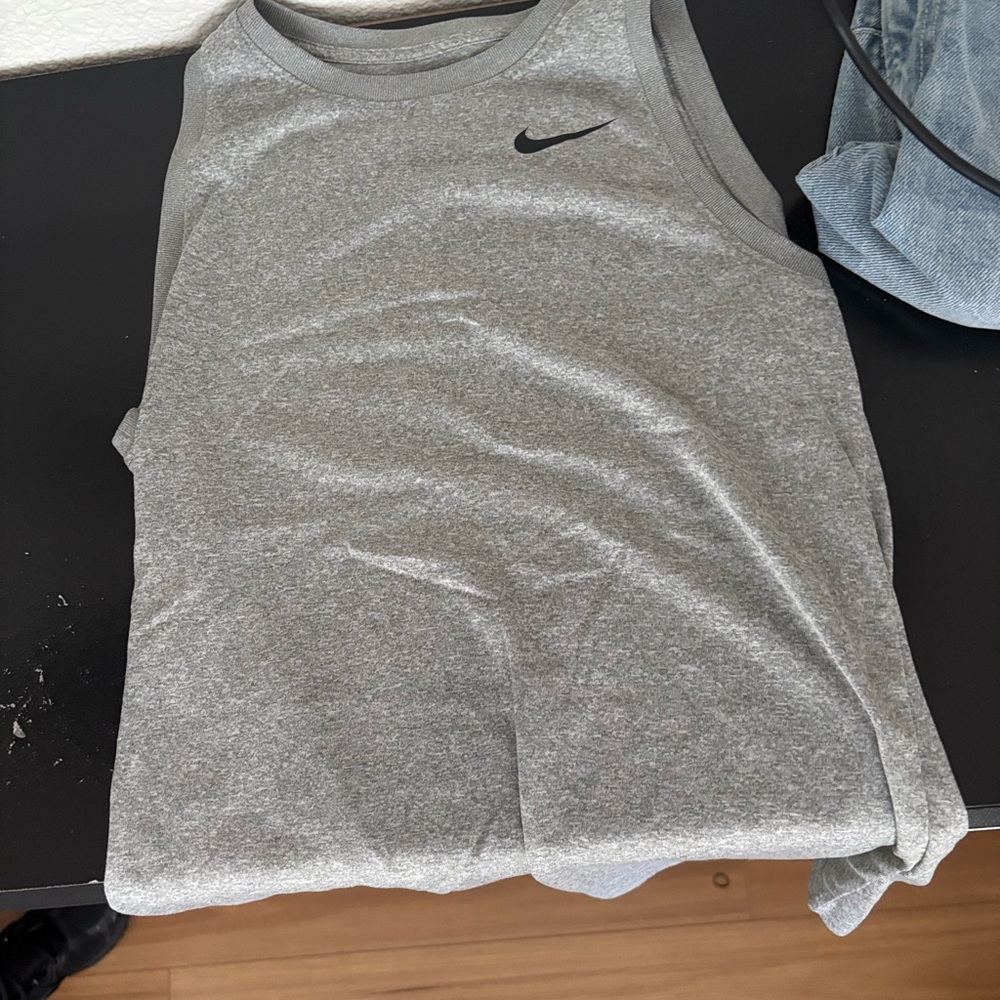 Nike Heather Gray Sleeveless Top